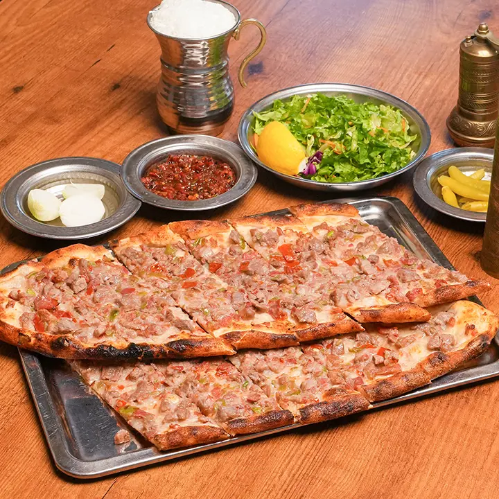 Kuşbaşılı Pide